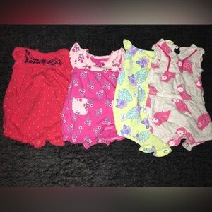 Newborn outfit lot